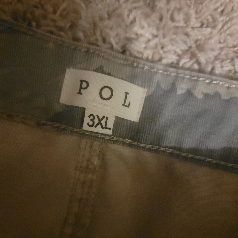 Stylish Gray Patterned Women's Pants - Picture 2 of 3